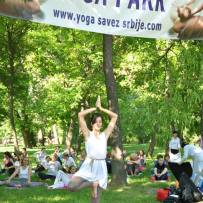 Besplatni časovi joge u Yoga Parku na Adi