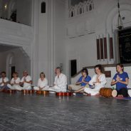 Koncert Kirtan grupe Samadhi, Sinagoga, 2017